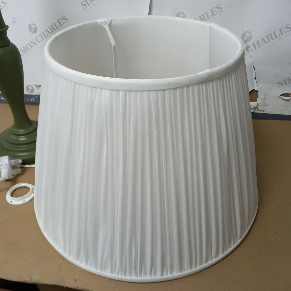 UNBOXED GREEN TABLE LAMP WITH WHITE SHADE