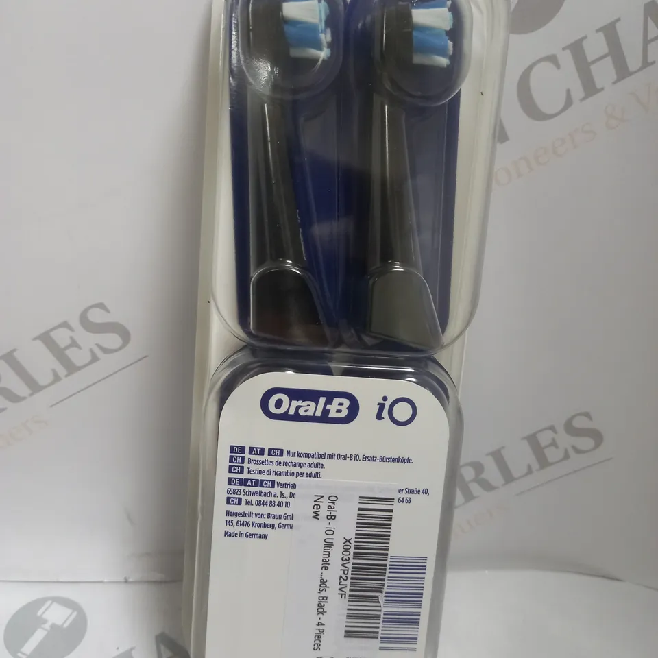 BOXED ORAL-B IO ULTIMATE CLEAN BRUSH HEADS (PACK OF 4) - BLACK 