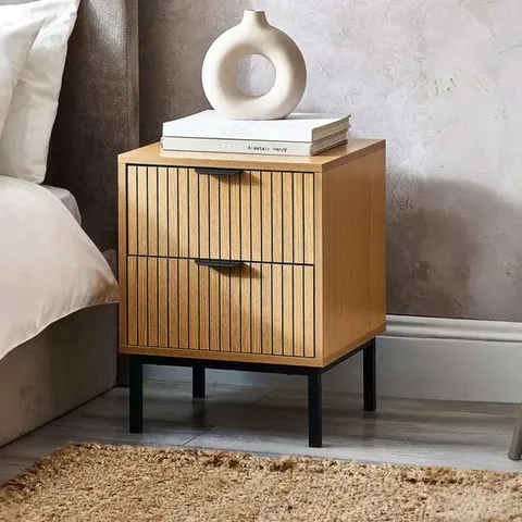 BOXED SIA BEDSIDE TABLE