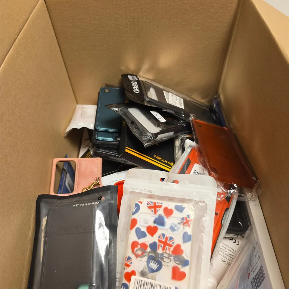 BOX OF APPROXIMATELY 30 ASSORTED PHONE CASES OF VARIOUS SIZES AND STYLES