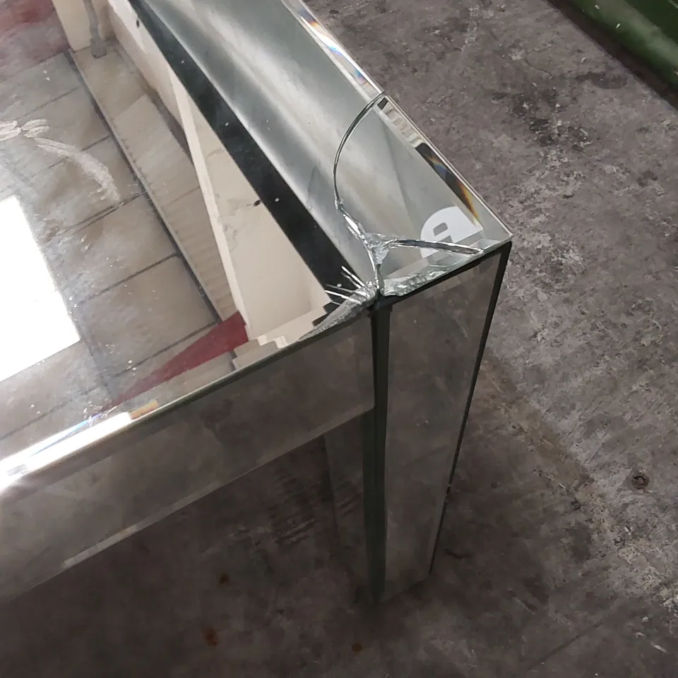 MIRRORED GLASS COFFEE TABLE 