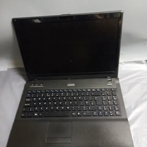 STONE	W76OC	15 INCH I3 M 380 2.53GHZ