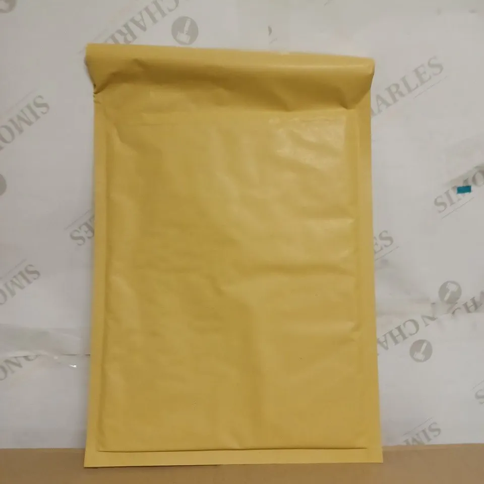 BOX TO CONTAIN APPROX. 100 X PADDED INTERIOR BUBBLE LINED POSTAL BAGS - APPROX. MEASUREMENTS W26CM, H35