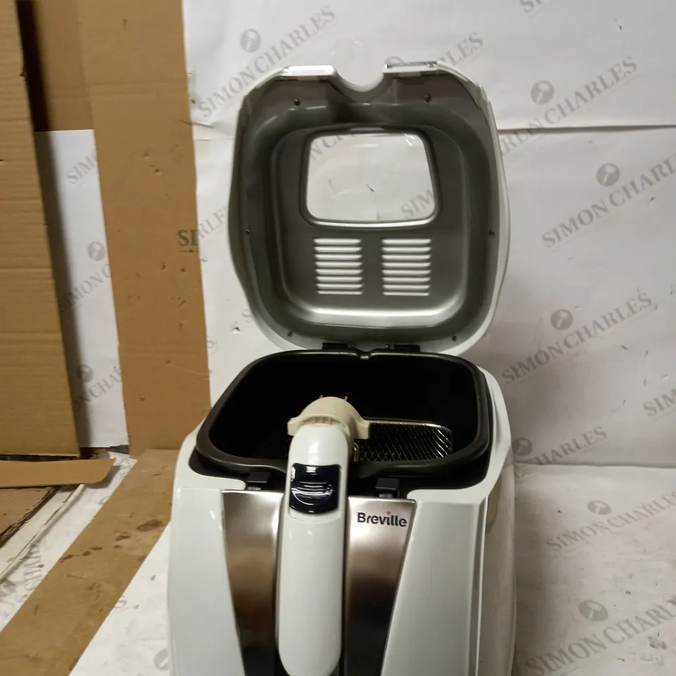 BREVILLE EASY CLEAN DIGITAL FRYER 