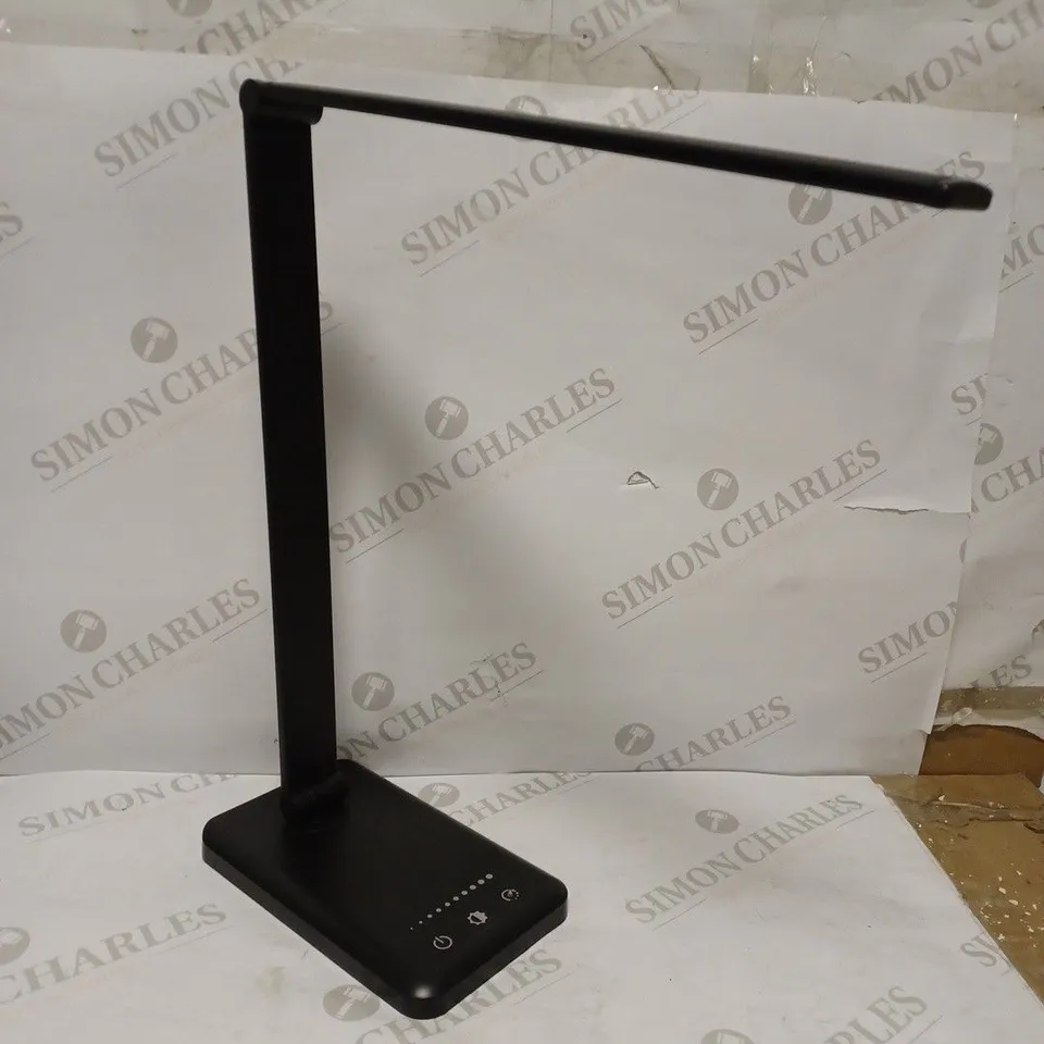 SLATOR USB DESK LAMP