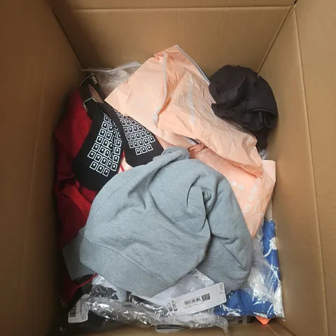LARGE BOX OF APPROXIMATELY 20 ASSORTED CLOTHING ITEMS IN VARIOUS SIZES, STYLES AND COLOURS