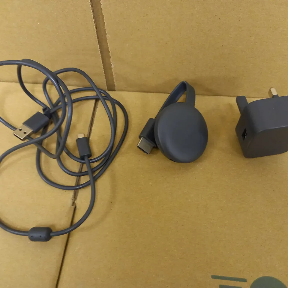 GOOGLE CHROMECAST