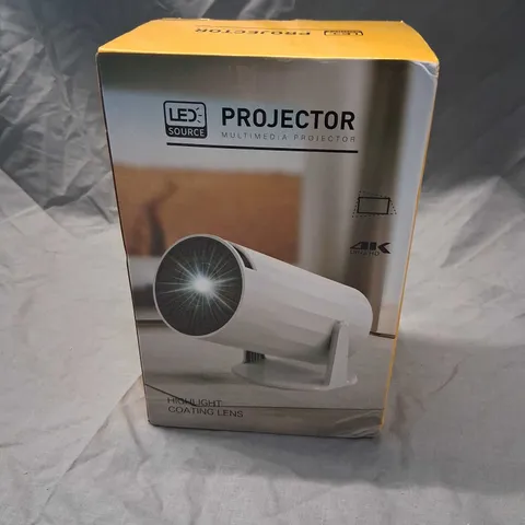 BOXED LEDSOURCE MULTIMEDIA PROJECTOR WITH ACCESSORIES