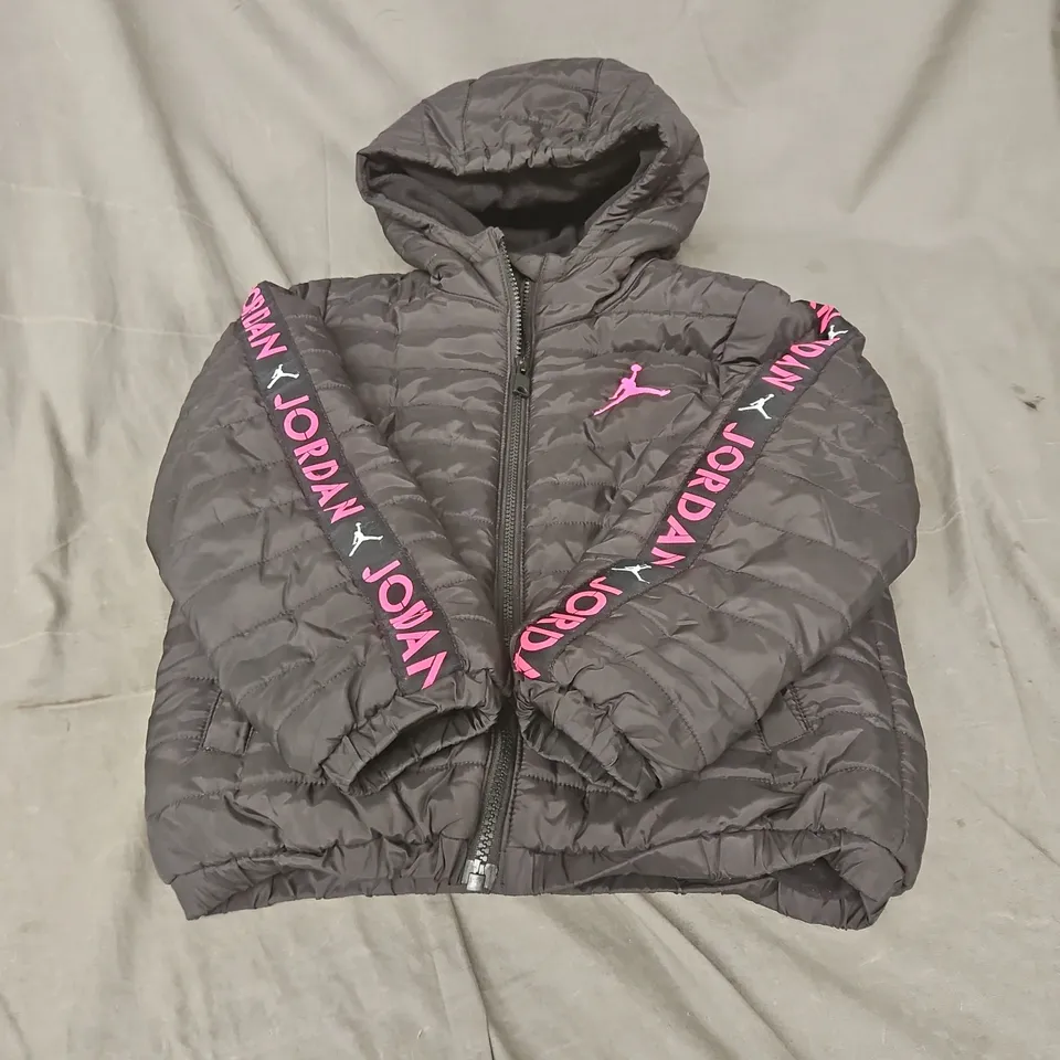 JORDAN KIDS PUFFER JACKET – BLACK, HOODED WITH PINK JORDAN STRIPES, SIZE 8-10YRS