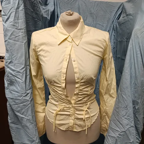 BERSHKA WOMENβS PALE YELLOW RUCHED WAIST BLOUSE β XS (EU XS, USA XS) MADE IN CAMBODIA