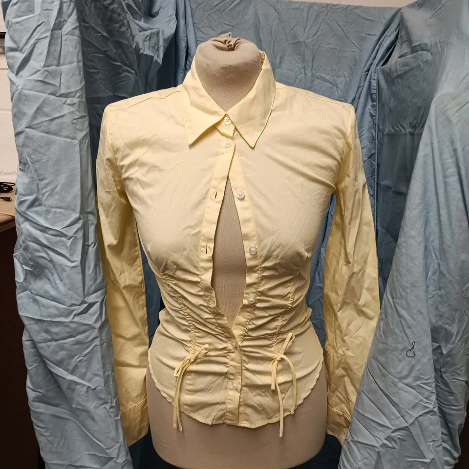 BERSHKA WOMEN’S PALE YELLOW RUCHED WAIST BLOUSE – XS (EU XS, USA XS) MADE IN CAMBODIA