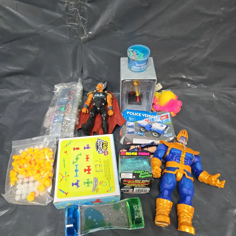 APPROXIMATELY 15 ASSORTED TOYS & GAMES TO INCLUDE ACTION FIGURES, SLIME AND BUBBLES