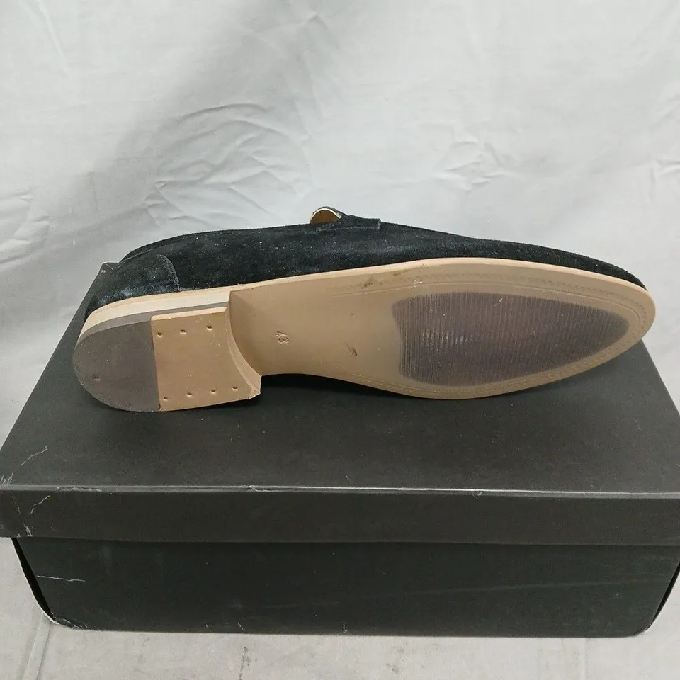 BOXED PAIR OF TOPMAN COLBURN TASSEL SHOES IN BLACK - 9