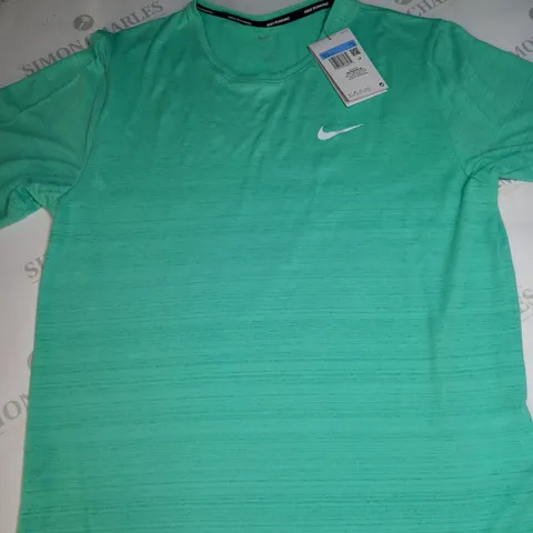 NIKE RUNNING T-SHIRT SIZE M 