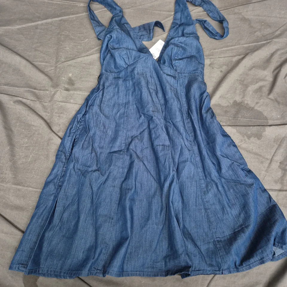 HOLLISTER DENIM SUNDRESS – PETITE, UK SMALL (S) – BLUE