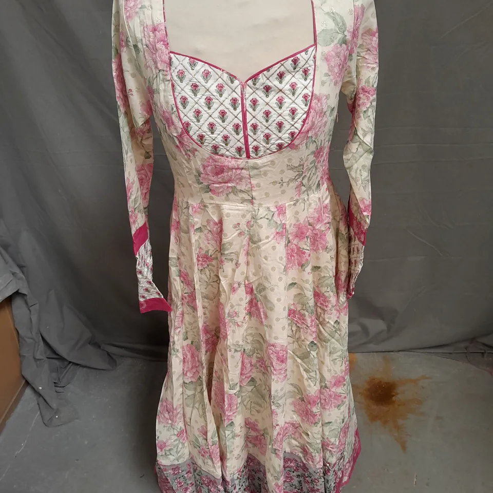 ETHNIC EMBROIDERED DRESS IN ORCHID SIZE XS
