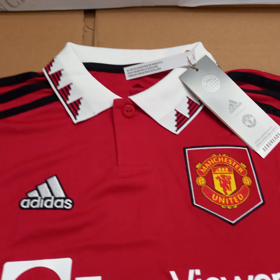 MANCHESTER UNITED KIDS FOOTBALL SHIRT - 11-12 YRS