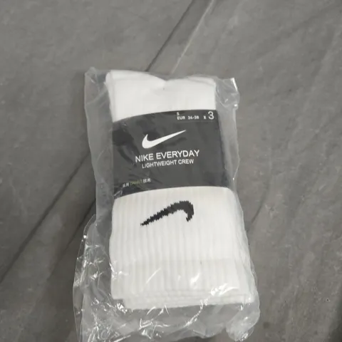 NIKE LIGHTWEIGHT CREW SOCKS - X3 - SMAL