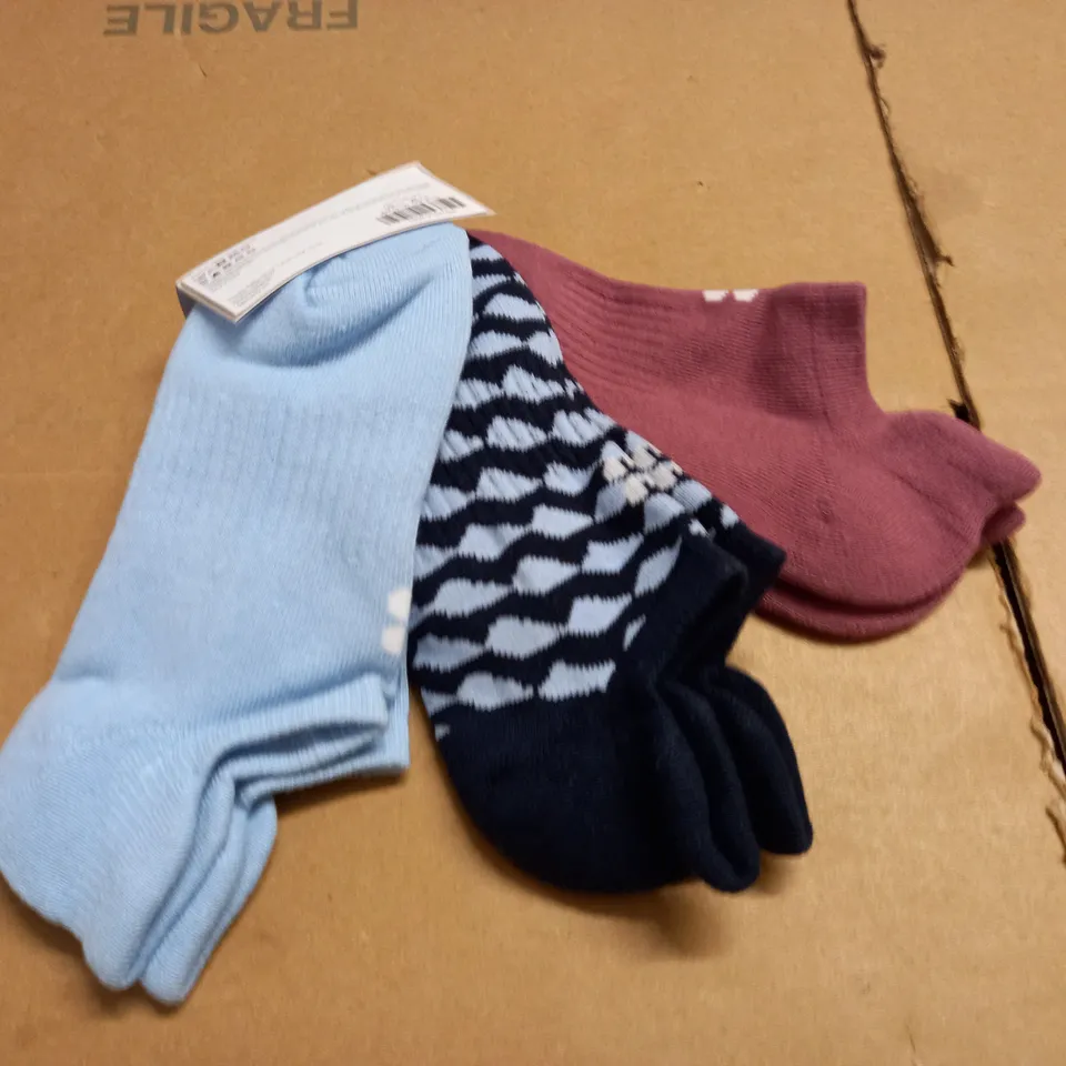 SWEATY BETTY WORKOUT TRAINERS 3-PACK OF SOCKS - UK 2-5