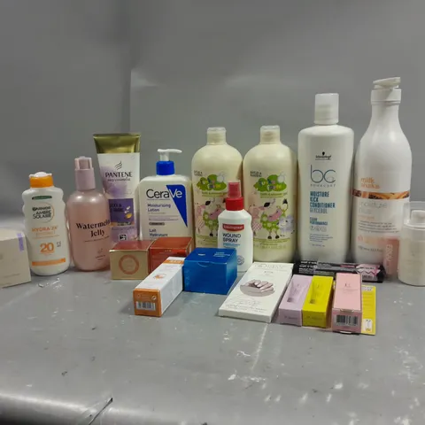 BOX OF APPROXIMATELY 15 ASSORTED COSMETIC ITEMS TO INCLUDE- GARNIER SUNCREAM - TATCHA SKIN CREAM - LIP BALM, ETC.