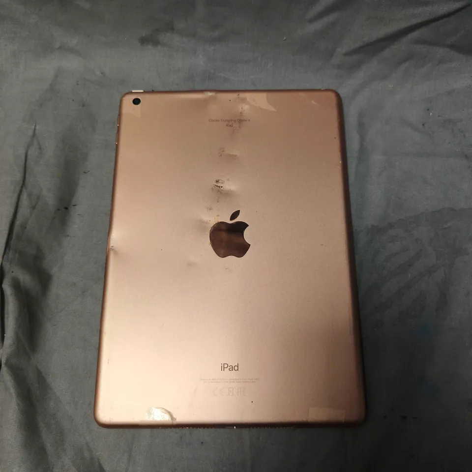 APPLE IPAD TABLET - A1893