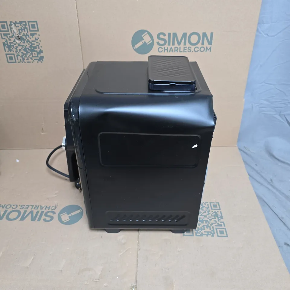 BLACK COUNTERTOP AIR FRYER / MULTI-COOKER WITH DIGITAL CONTROL PANEL 