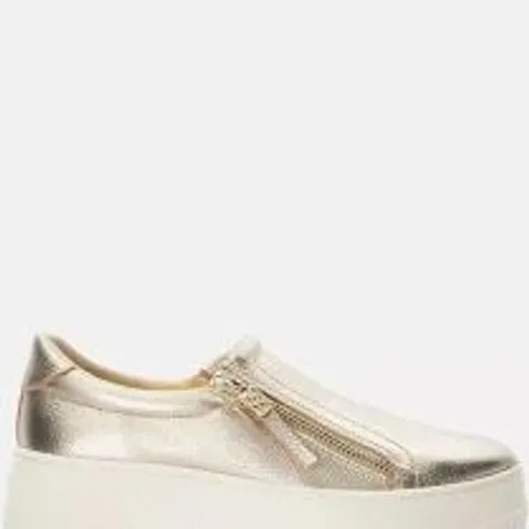 DUNE LONDON EPISODE WEDGE TRAINER- SIZE 4