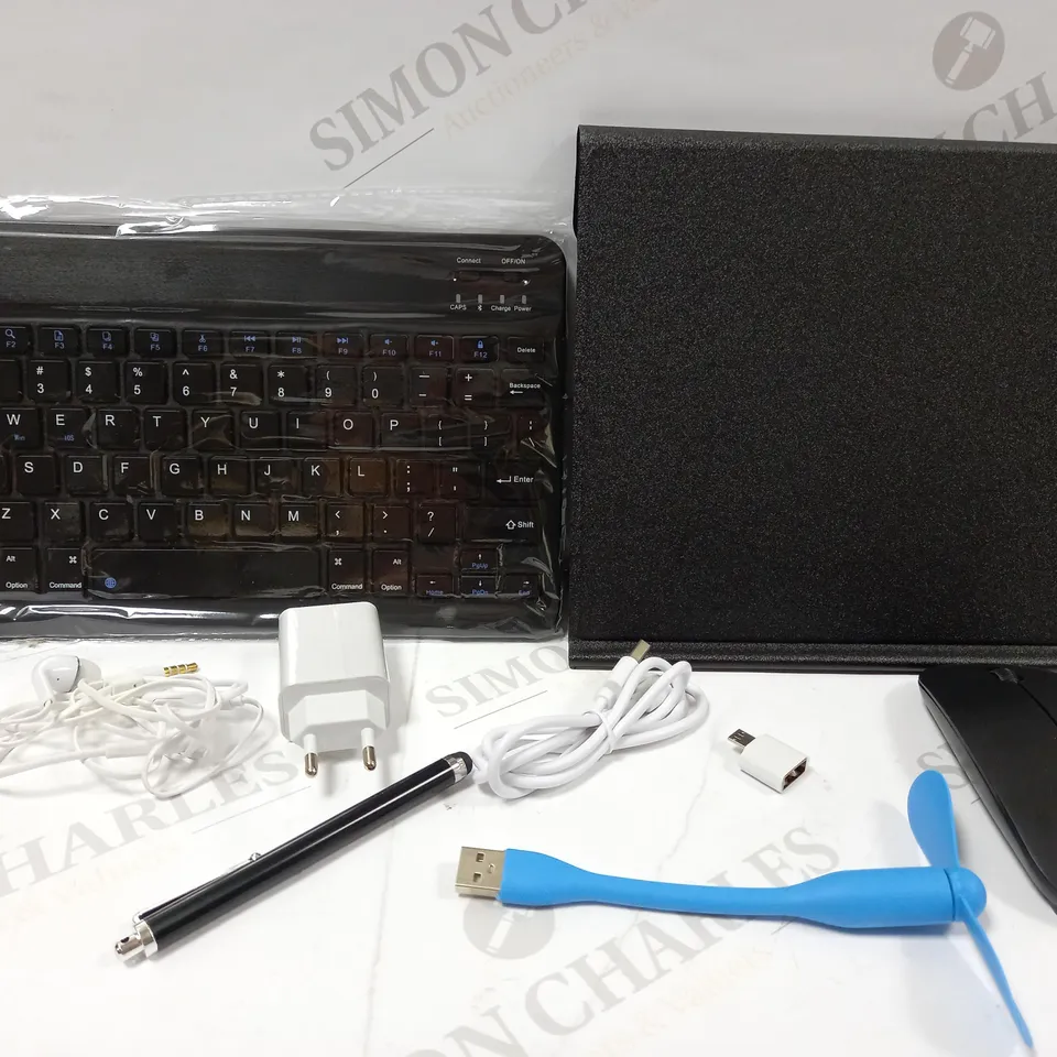ADLWLVE 10.1 TABLET WITH CASE AND KEYBOARD