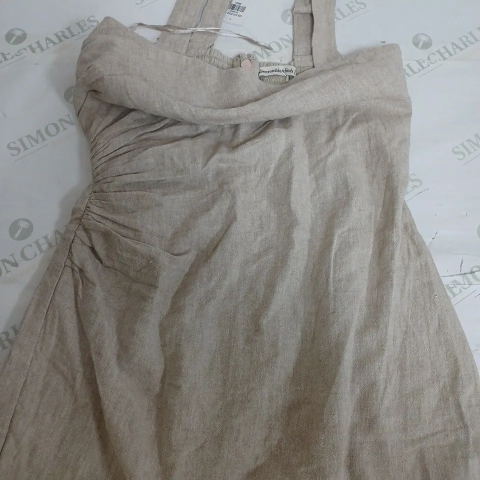 AMBERCROMBIE & FITCH MINI LIGHT GREY DRESS - SMALL