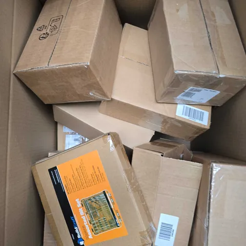 APPROXIMATELY 10 ASSORTED HOMEWARE PRODUCTS TO INCLUDE DRILL BIT SET, LED ROPE LIGHTS ETC