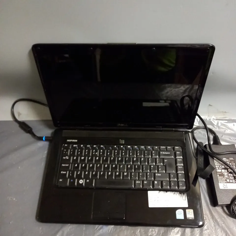 DELL INSPIRON 1545 LAPTOP IN BLACK