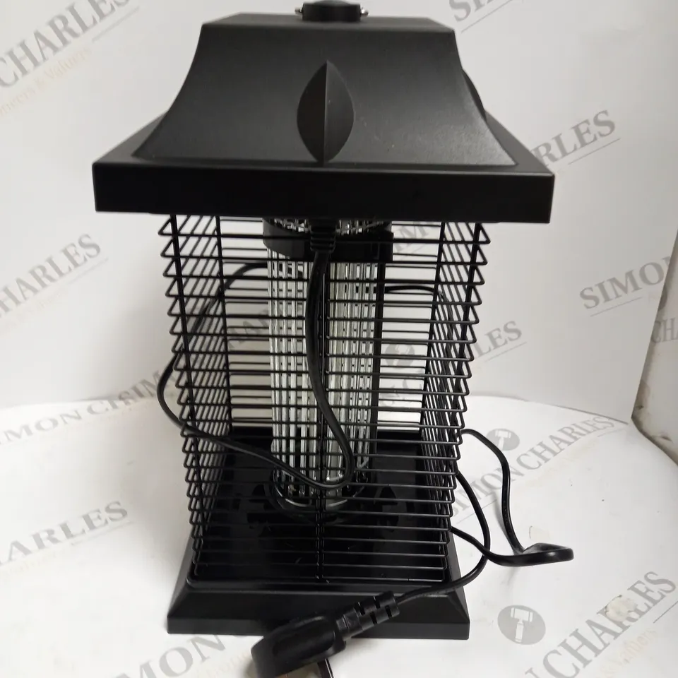 BOXED UNBRANDED ELECTRIC PLUG IN BUG ZAPPER
