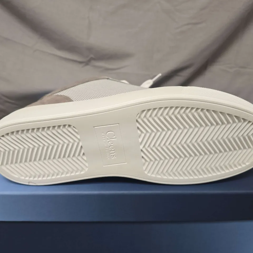 BOXED PAIR OF CLEENS LUXOR GREY TRAINERS - UK 9