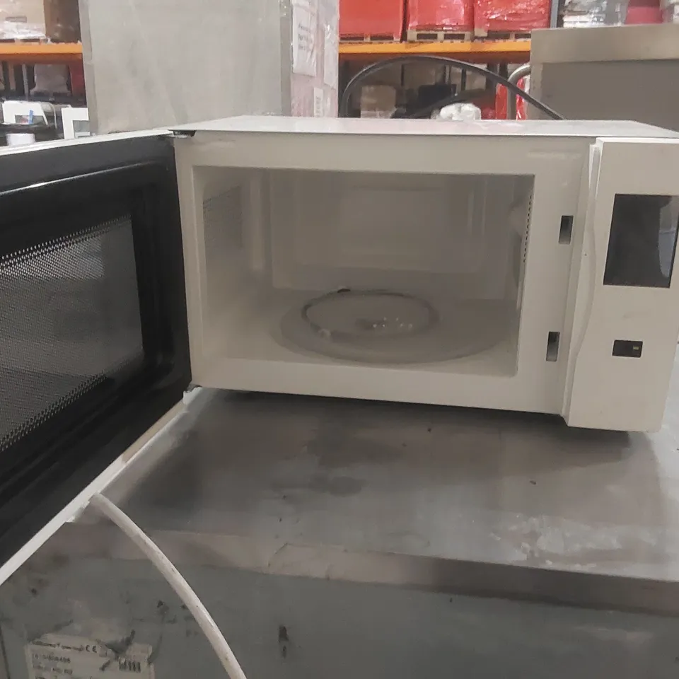 CANDY 700W MICROWAVE OVEN