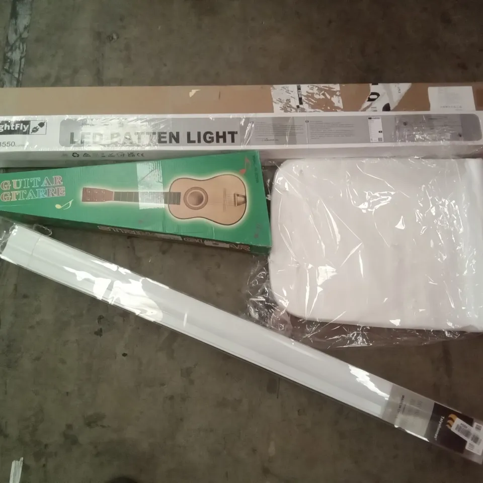 PALLET OF ASSORTED ITEMS INCLUDING UKULELE, LED BATTEN LIGHT, TOILET SEAT, TAIYUHOMES DAY AND NIGHT ROLLER BLINDS, LED FLUORESCENT LAMP