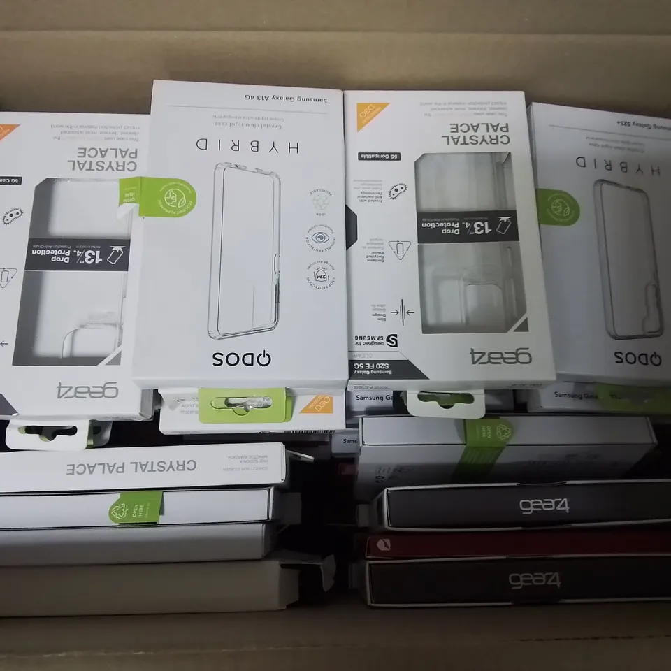 LOT OF APPROXIMATELY 60 ASSORTED MOBILE PHONE CASES AND SCREEN PROTECTORS