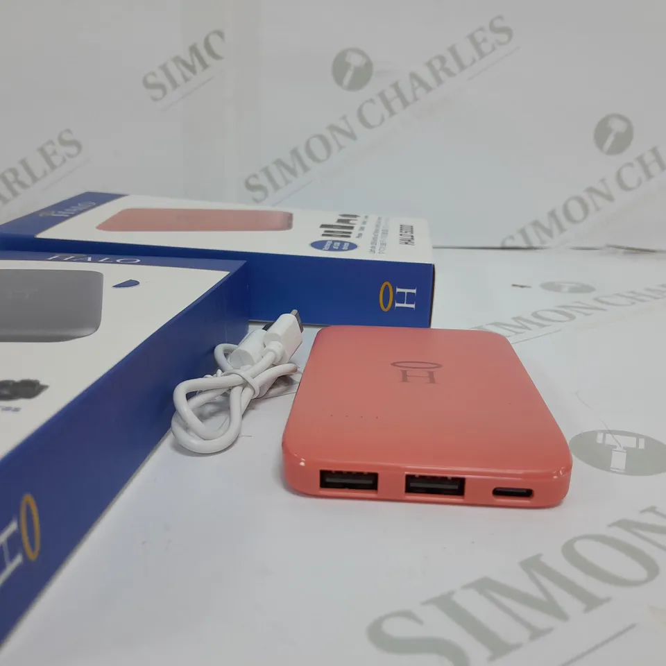 BOXED SET OF 2 HALO 5000MAH PORTABLE CHARGERS