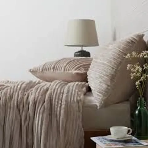 COZEE HOME LARGE DOBBY STRIPED VELVET SOFT FOUR PIECE DUVET SET