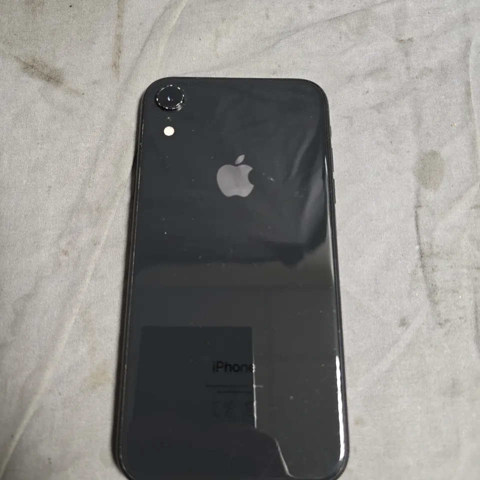 APPLE IPHONE XR SMARTPHONE 