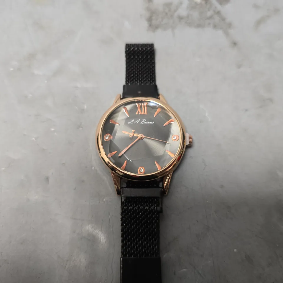 LADIES LA BANUS WATCH – 12 HOUR CLOCK - METAL STRAP WITH MAGNETIC CLASP