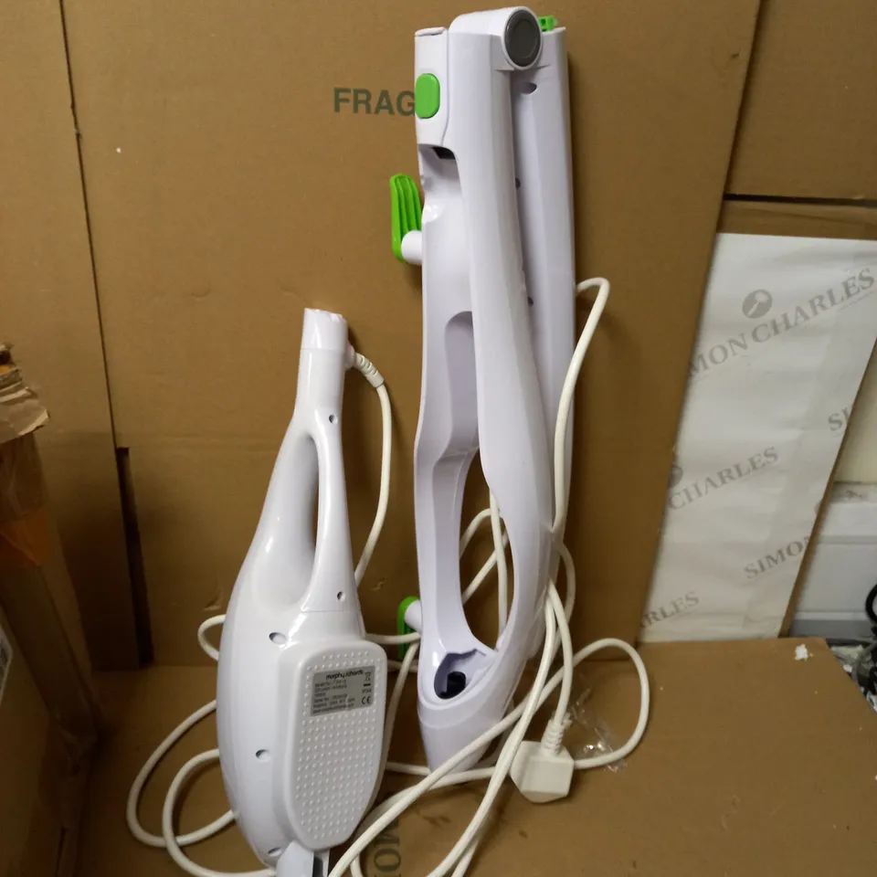 MORPHY RICHARDS STEAM CLEANER