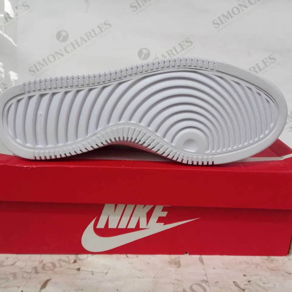 BOXED PAIR OF NIKE COURT VISION ALTA LTR SHOES IN CREAM UK SIZE 9.5