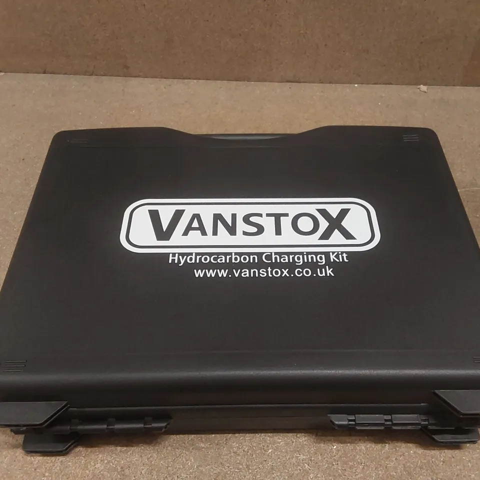 VANSTOX HYDROCARBON CHARGING KIT