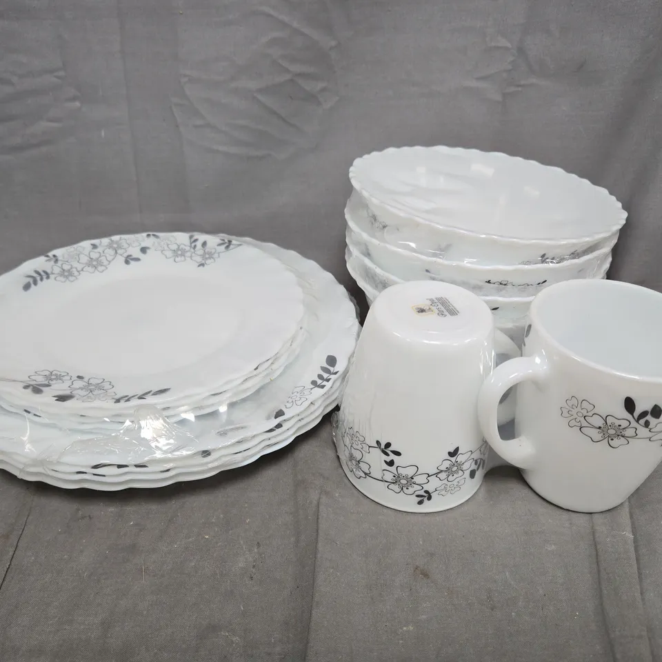 BOXED SPRING BLOSSOM 16-PIECE DINNER SET