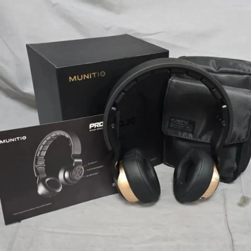 BRAND NEW BOXED MUNITIO PRO30 BRUSHED GOLD WIRELESS HEADPHONES 2AQPX-PRO30