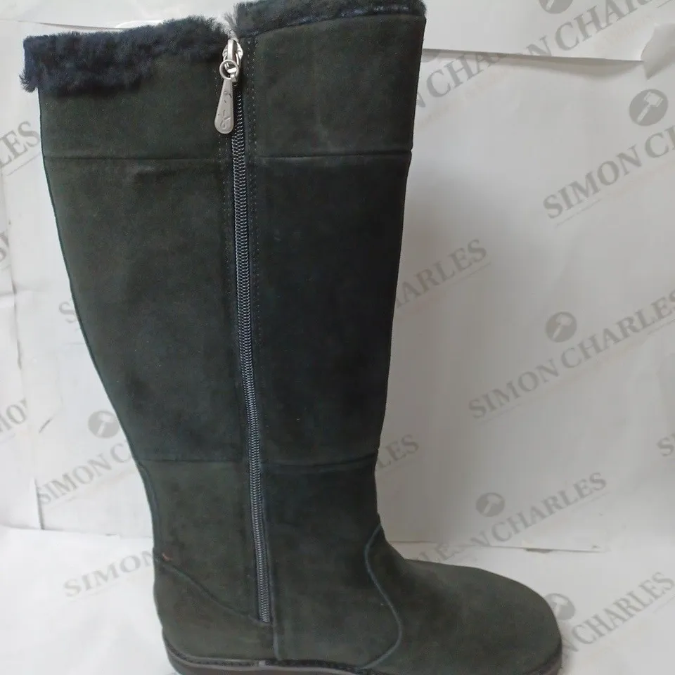 EMU AUSTRALIA "MOONTA" WATERPROOF KNEE LEATHER BOOTS - UK SIZE 7 - BLACK 