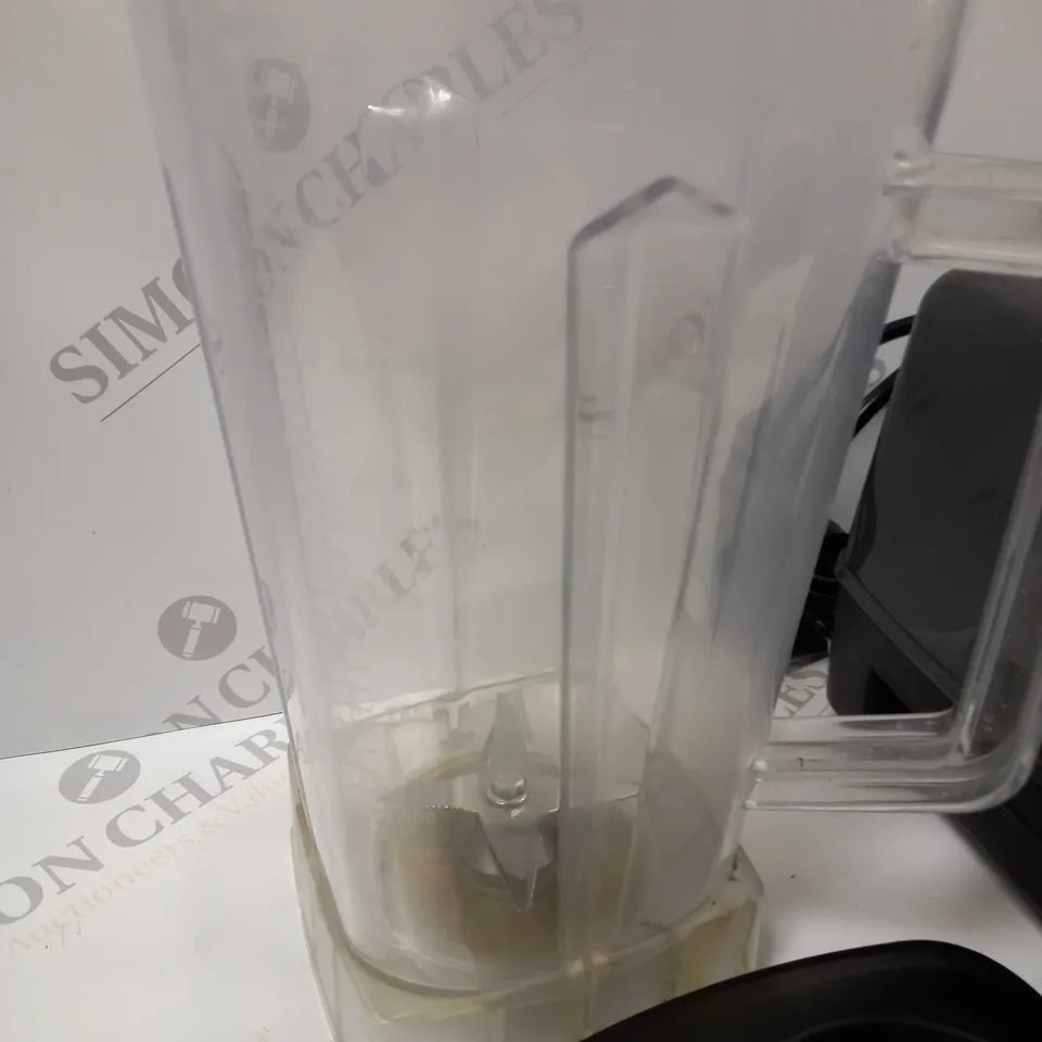 UNBOXED NUTRABLEND NB15001 PROFESSIONAL BLENDER 