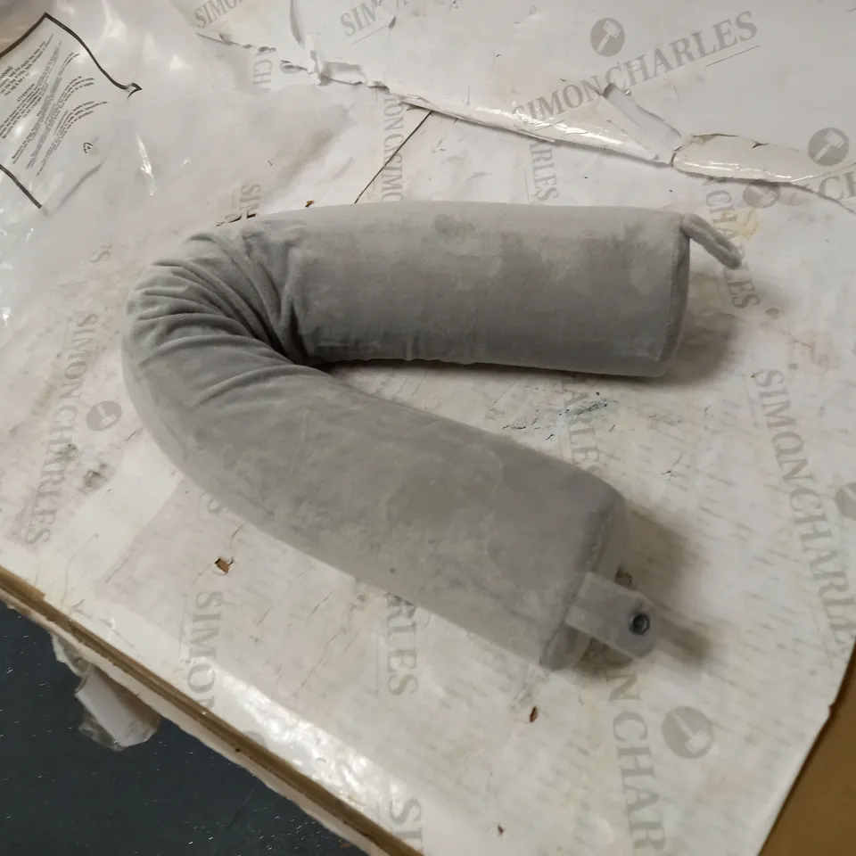 NECK PILLOW