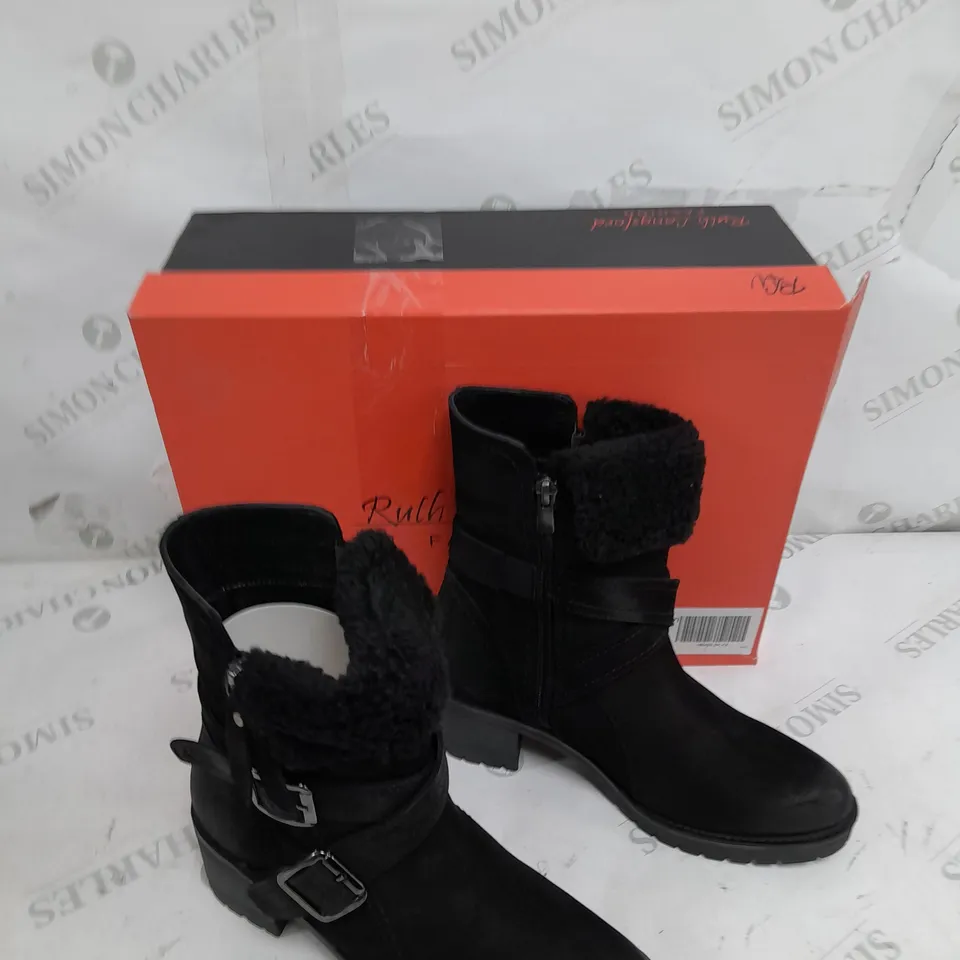 BOXED RUTH LANGSFORD CASUAL BOOTS, BLACK - SIZE 3