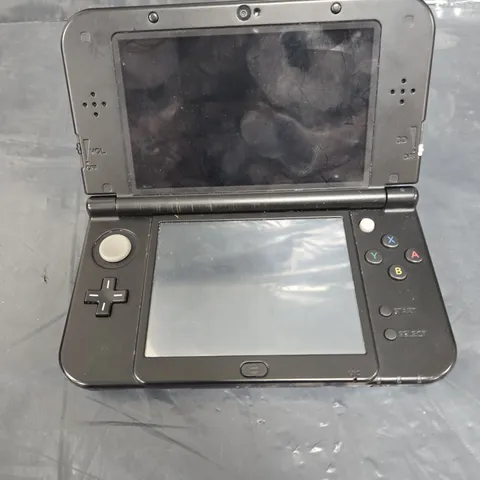NINTENDO 3DS XL POKEMON EDITION